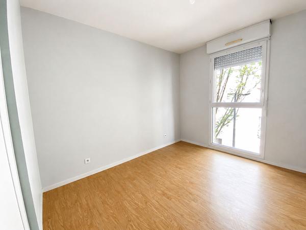 49000 ANGERS Type 4 - PLACE LAFAYETTE