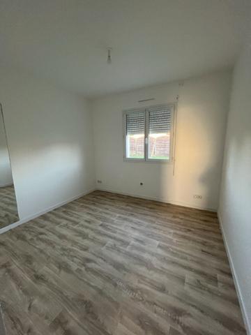 PAIMBOEUF - PROCHE SUPER U,  
Paimboeuf 44560