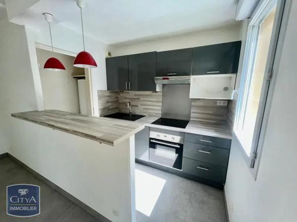 Appartement à louer 2 pièces 48.59m² Mâcon (71000)
