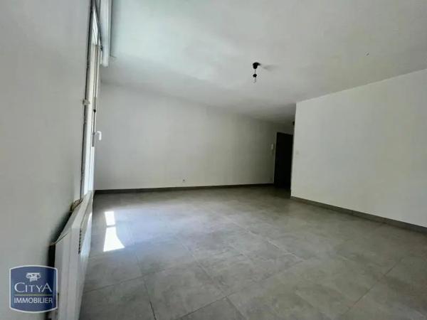 Appartement à louer 2 pièces 48.59m² Mâcon (71000)