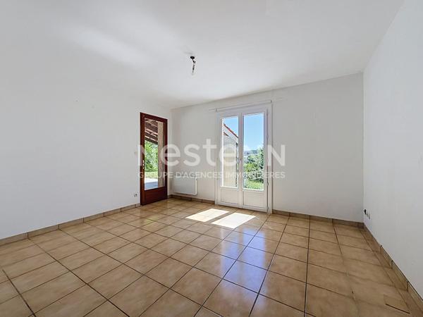A vendre Maison 5 pièces de 106 m2 à Pavie