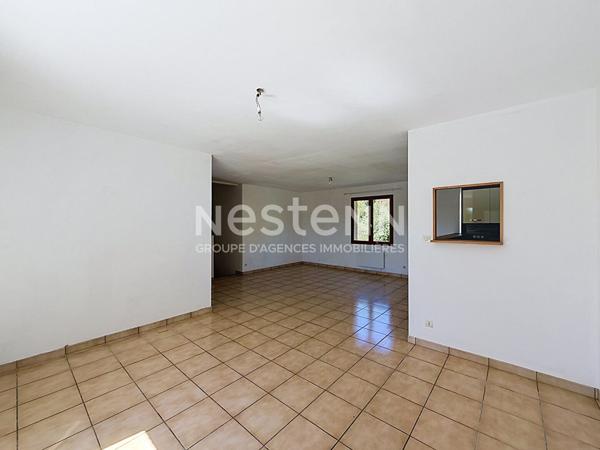 A vendre Maison 5 pièces de 106 m2 à Pavie