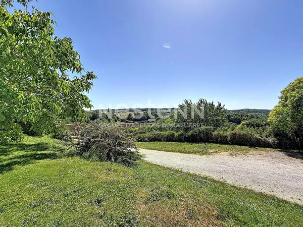 A vendre Maison 5 pièces de 106 m2 à Pavie