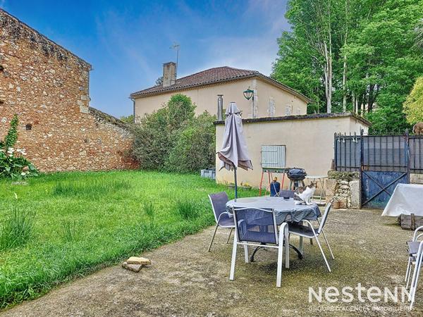 A Vendre Maison de village en pierre de 259 m² avec garage et jardin à dix minutes d'Eauze
