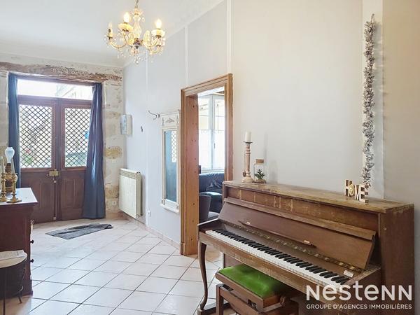 A Vendre Maison de village en pierre de 259 m² avec garage et jardin à dix minutes d'Eauze