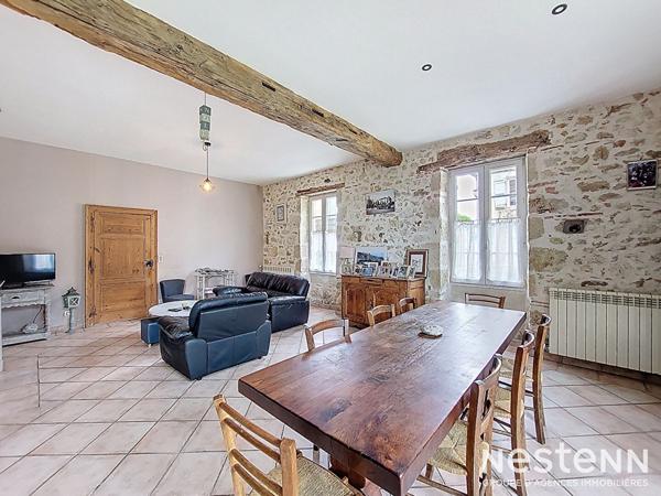 A Vendre Maison de village en pierre de 259 m² avec garage et jardin à dix minutes d'Eauze