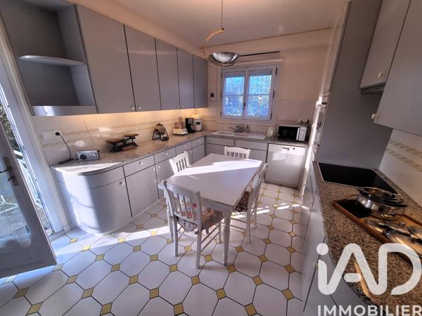 Maison à vendre 8 pièces 180 m² Montlhéry