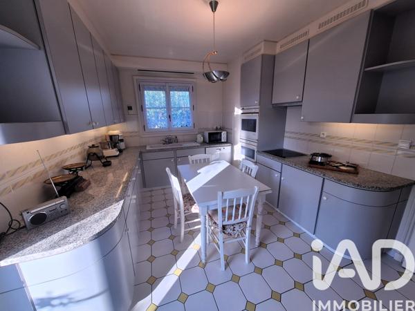 Maison à vendre 8 pièces 180 m² Montlhéry