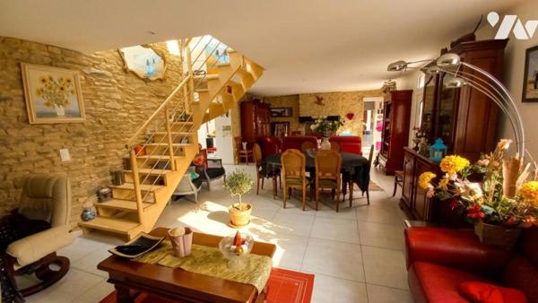 BRECH : Longère rénovée aux portes d'Auray