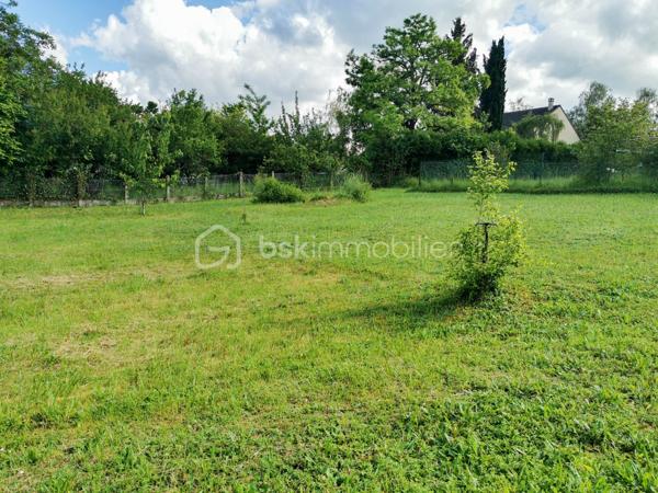 Terrain de 758 m²