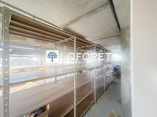 Location bureau Parthenay - 811 m² - 3 500 €/mois