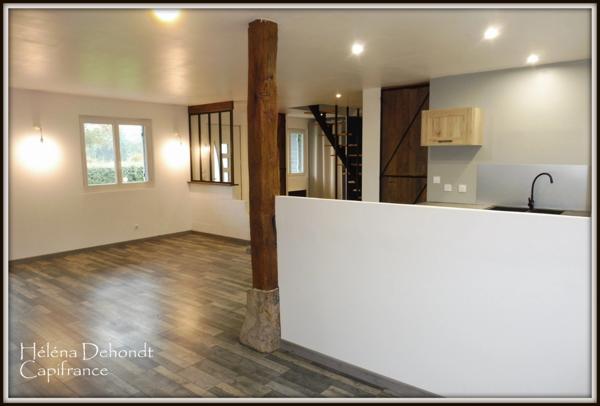 En vente cette maison lumineuse et fonctionnelle.