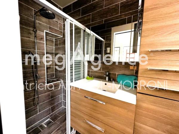 Maison à FONTENAY-SOUS-BOIS, 94120 - 5 pièces 142m²