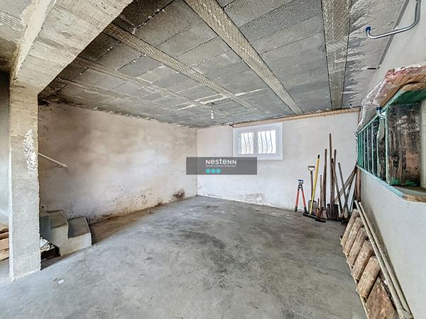 Maison à fort potentiel - 9 000 m² de terrain avec vue dégagée sur la campagne