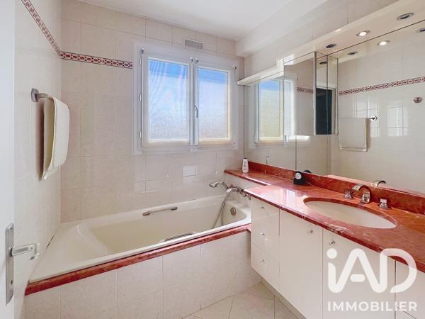 Appartement à vendre 5 pièces 110,7 m² Le Bourget