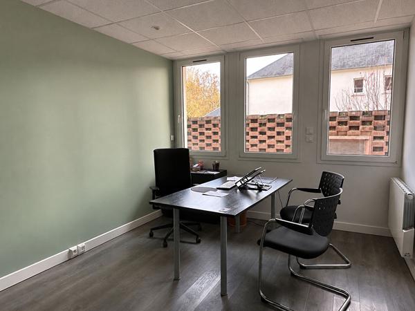 Local d'activité 6 pièces 120 m2