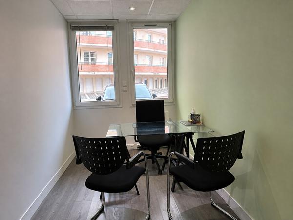 Local d'activité 6 pièces 120 m2