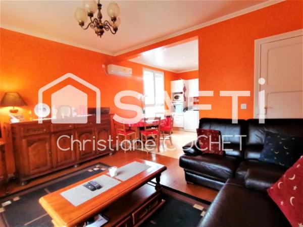 Maison rénovée 102m2 carrez, 120m2 au sol + 110m2 au sol garage pour un 2ème bâti sur 703m2 de terrain