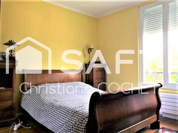 Maison rénovée 102m2 carrez, 120m2 au sol + 110m2 au sol garage pour un 2ème bâti sur 703m2 de terrain