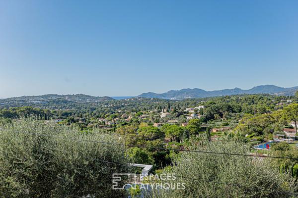 Maison de village de caractère à Mougins avec vue mer imprenable