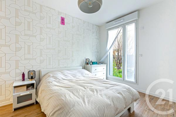 Appartement F4 à vendre  4 pièces - 85,13 m2 ASNIERES SUR SEINE - 92