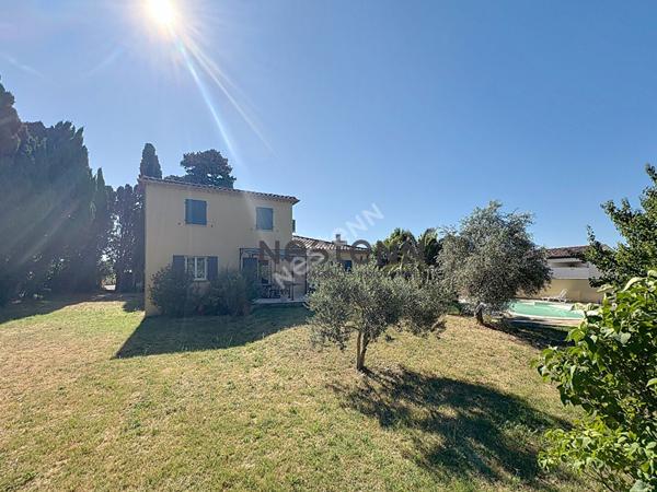 Maison Camaret-sur-aigues 6 pièce(s) 140 m2