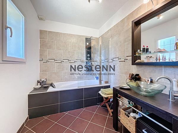 Maison Camaret-sur-aigues 6 pièce(s) 140 m2