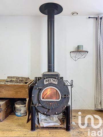 Maison traditionnelle 5 pièces de 195 m² à Saint-Jean-de-Liversay (17170)