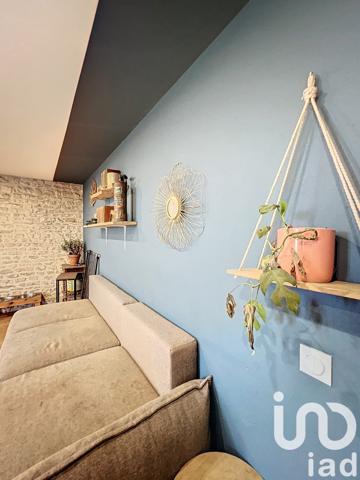 Maison traditionnelle 5 pièces de 195 m² à Saint-Jean-de-Liversay (17170)