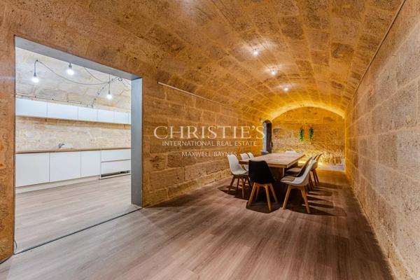 BORDEAUX SAINT-MICHEL – ANCIEN HANGAR RÉNOVÉ PAR ARCHITECTE