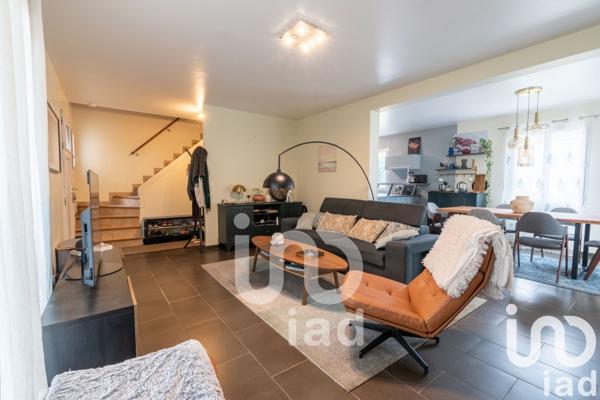 Maison 6 pièces de 110 m² à Chanteloup-les-Vignes (78570)