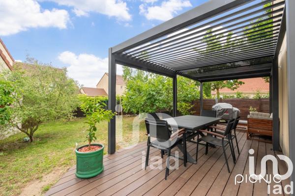 Maison 6 pièces de 110 m² à Chanteloup-les-Vignes (78570)