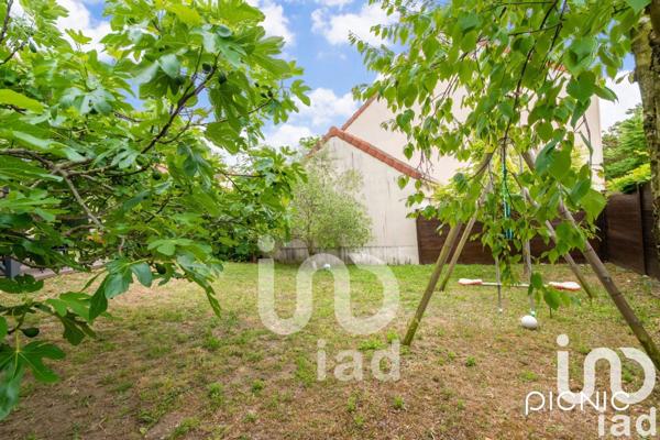 Maison 6 pièces de 110 m² à Chanteloup-les-Vignes (78570)