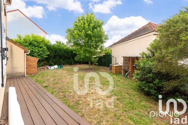 Maison 6 pièces de 110 m² à Chanteloup-les-Vignes (78570)