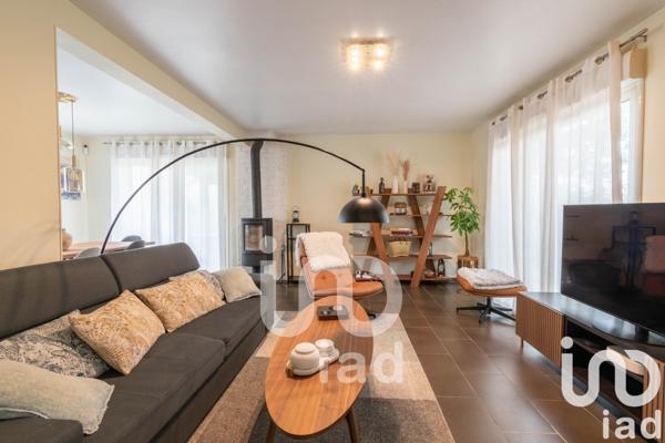 Maison 6 pièces de 110 m² à Chanteloup-les-Vignes (78570)