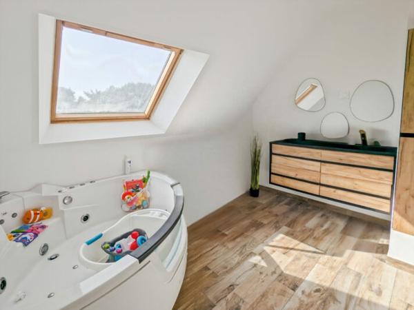 MAISON 4 CHAMBRES - 53170 ARQUENAY Réf. 53127 | 209 000 €