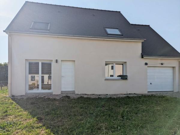 MAISON 4 CHAMBRES - 53170 ARQUENAY Réf. 53127 | 209 000 €