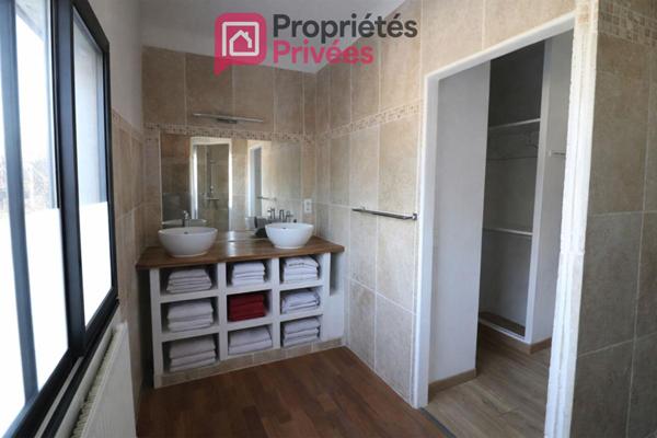 MAISON FAMILIALE AVEC PISCINE ET APPARTEMENT INDÉPENDANT
