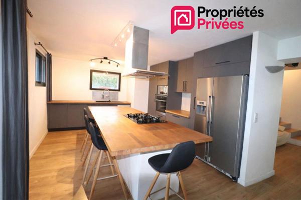 MAISON FAMILIALE AVEC PISCINE ET APPARTEMENT INDÉPENDANT