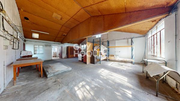 Entrepôt à fort potentiel 237 m² à SAMADET