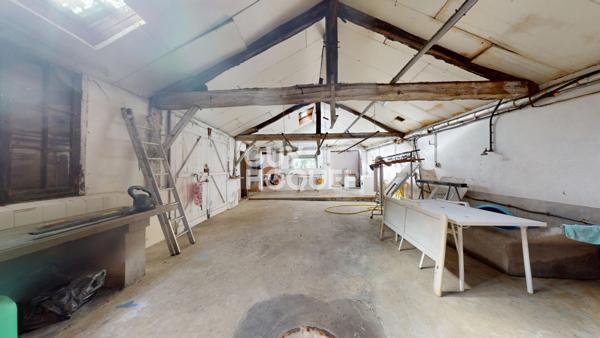 Entrepôt à fort potentiel 237 m² à SAMADET