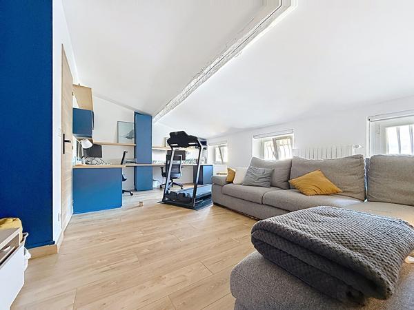 Magnifique appartement 220 m² atypique 5 chambres terrasse 23 m²