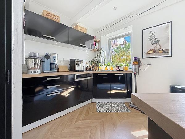 Magnifique appartement 220 m² atypique 5 chambres terrasse 23 m²