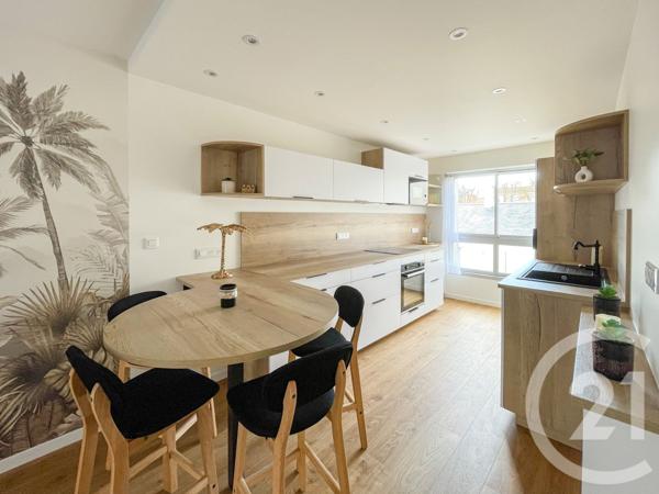 Appartement F5 à vendre  4 pièces - 86,80 m2 LES SABLES D OLONNE - 85