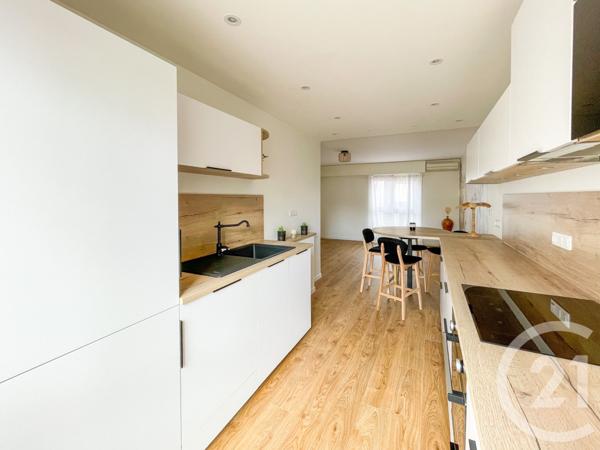 Appartement F5 à vendre  4 pièces - 86,80 m2 LES SABLES D OLONNE - 85