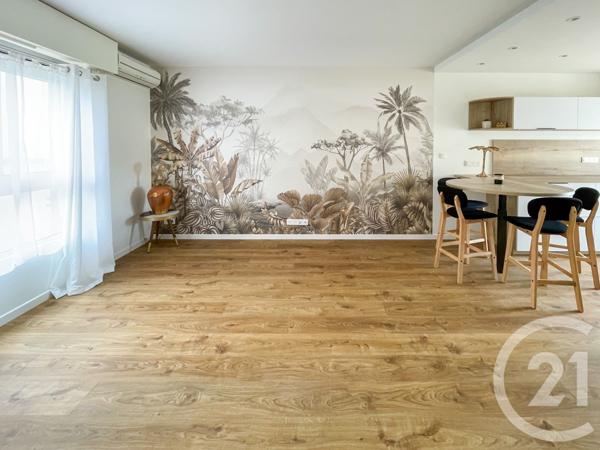 Appartement F5 à vendre  4 pièces - 86,80 m2 LES SABLES D OLONNE - 85