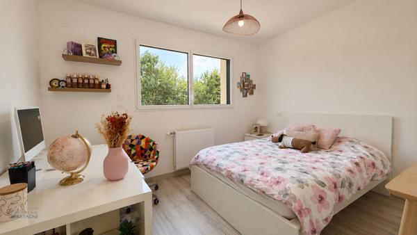 Maison contemporaine - 146,05 m2 - terrain 661 m2 - SAINT-RENAN