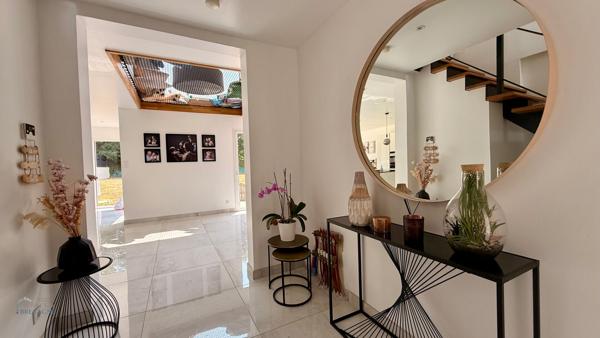Maison contemporaine - 146,05 m2 - terrain 661 m2 - SAINT-RENAN