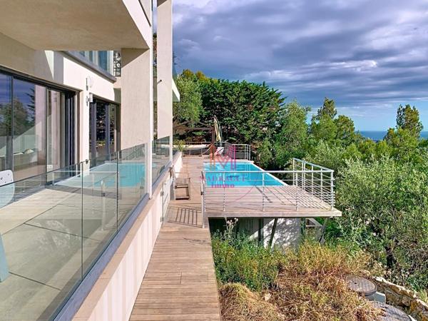 Maison à VILLEFRANCHE SUR MER (06230)