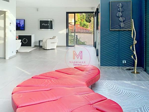 Maison à VILLEFRANCHE SUR MER (06230)